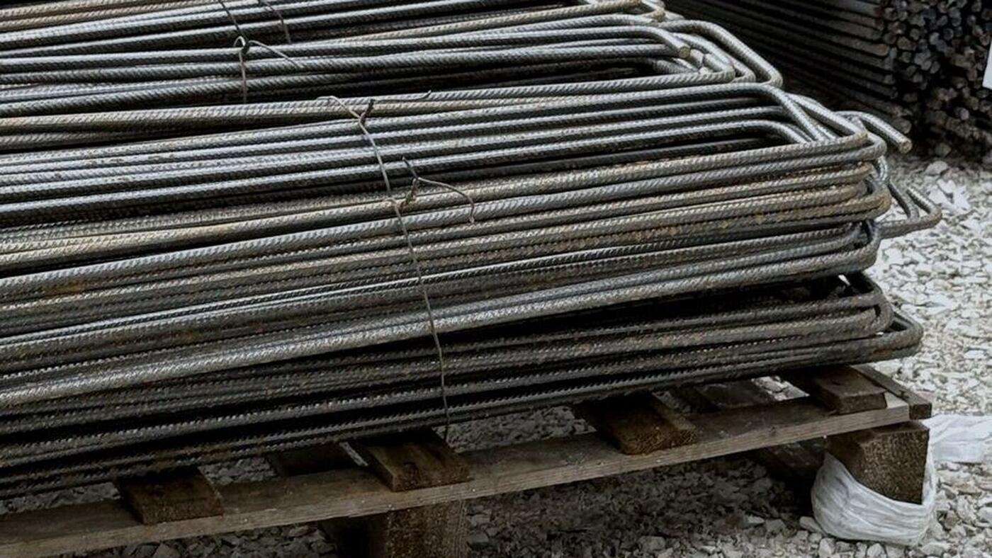 Staffe d'armatura in cantiere